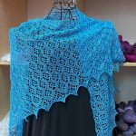 Crescent-Shaped Shawl *Marina*